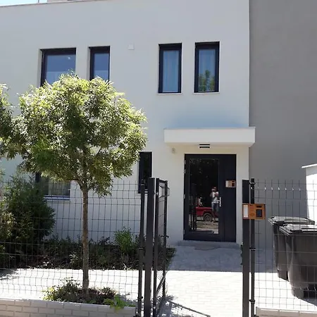 Apartamento Marcell Apartman *